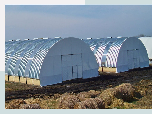 Сельскохозяйственные здания в Искитиме